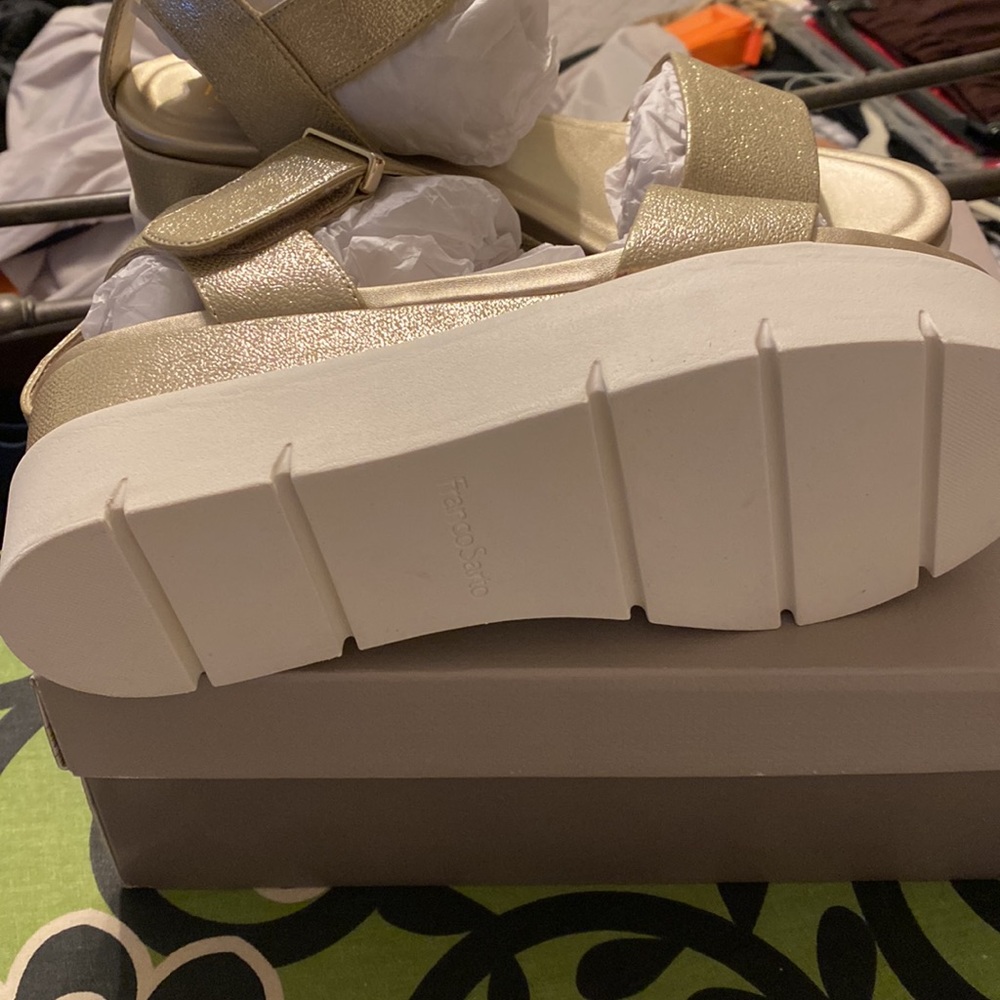 Sandals - Picture 5 of 7